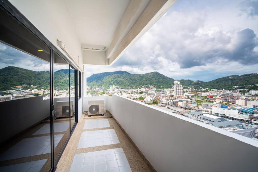Apartment Tower Deluxe Seaview 2br1901 Patong